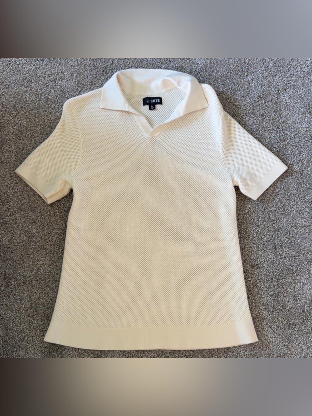 Cuts Men's Short Sleeve CollaredCuts Men's Short Sleeve Collared Knit Polo Shirt